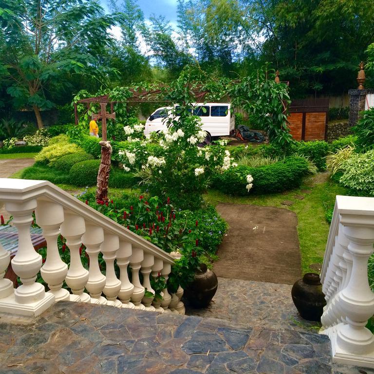 Ataalaya Farmhouse Batangas Exterior foto