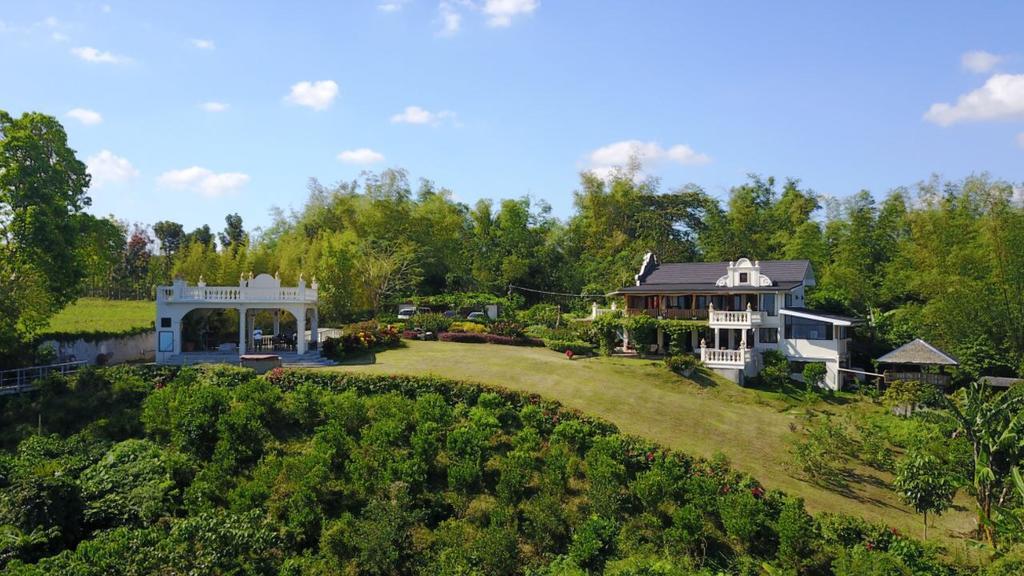 Ataalaya Farmhouse Batangas Exterior foto